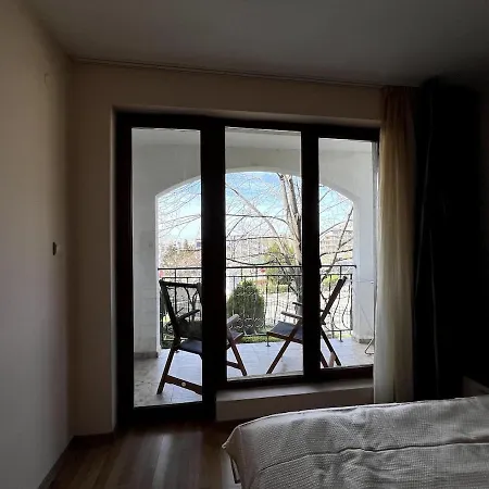 Sea Side With Balcony شقة *