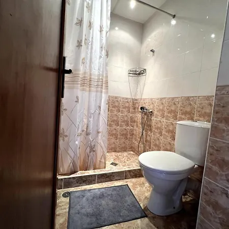 Sea Side With Balcony شقة *