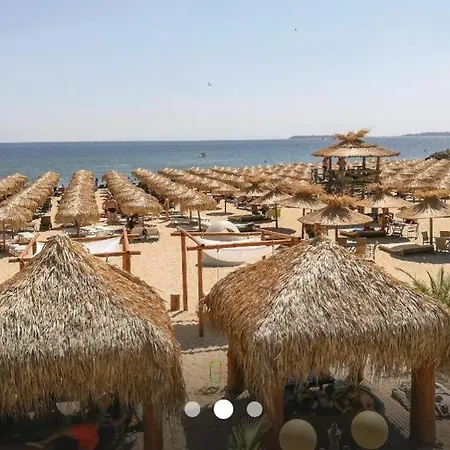 شقة Sea Side With Balcony